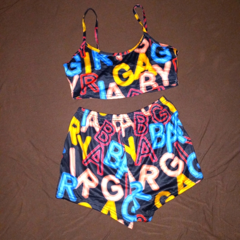 NWT 2 PIECE SHORT LOUNGEWEAR